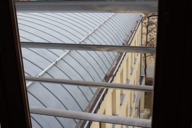 SJC Horánszky utca 14. és környéke, Jézus Szíve Templom, Loyola Café (külső) – 2014. február