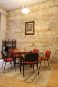 SJC Horánszky utca 14. és környéke, Jézus Szíve Templom, Loyola Café (külső) – 2014. február